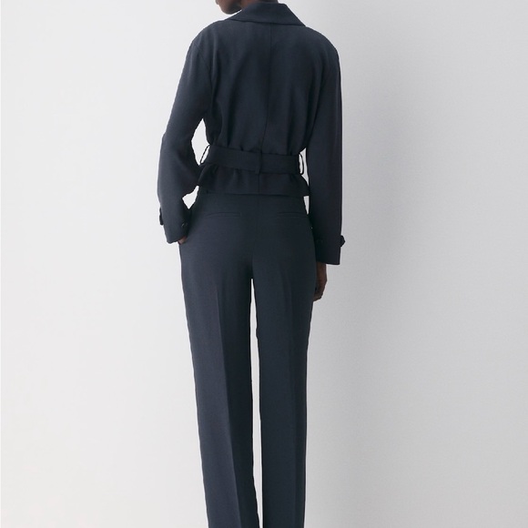 Aritzia Navy Effortless Pant- Curve Fit, 8 - Picture 4 of 8